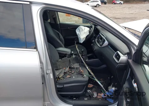 2016 Kia Sorento 2.4L L из США, поврежденный, VIN 5XYPG4A31GG096090